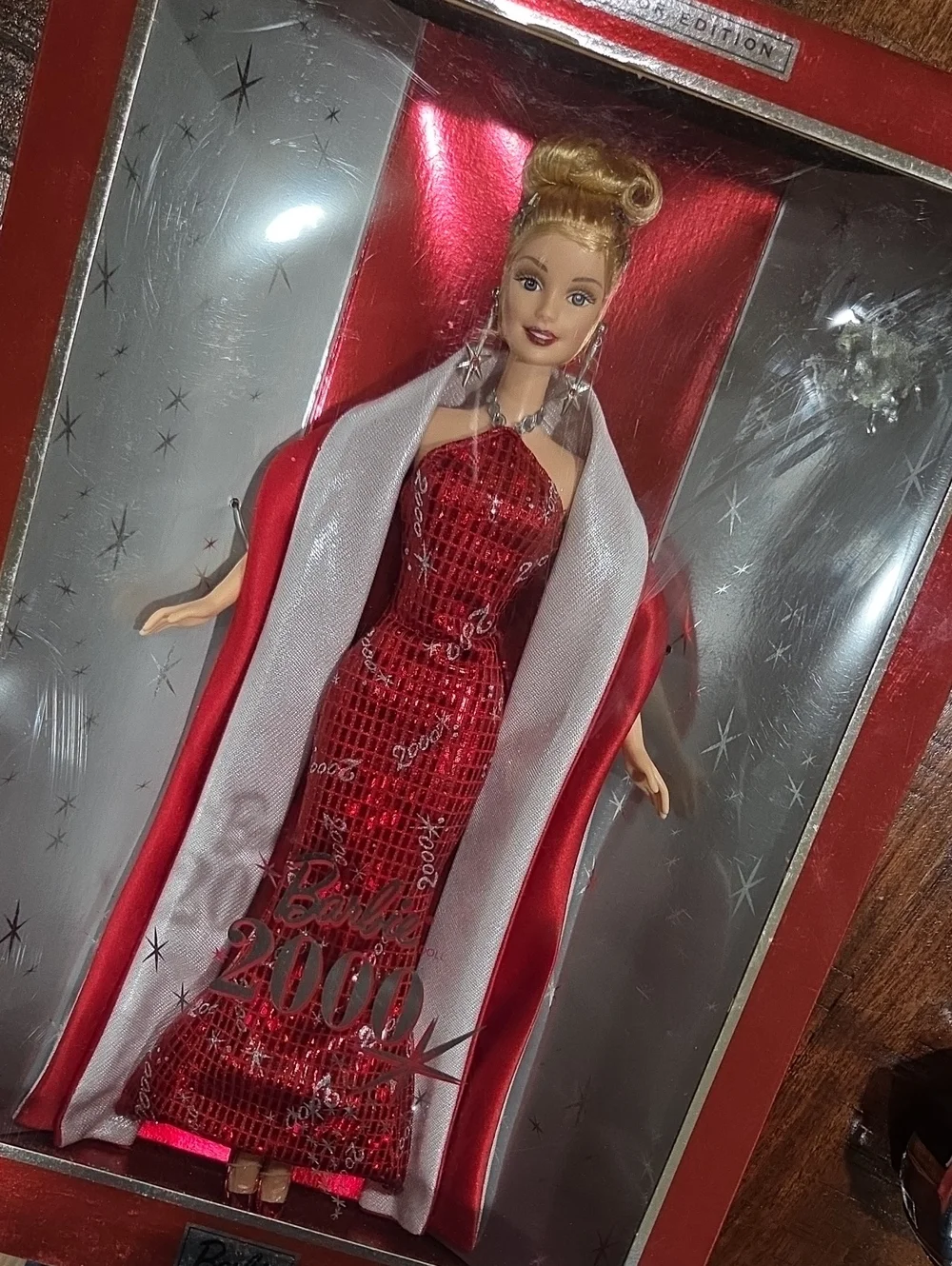 Barbie 2000 Collector Edition NIB